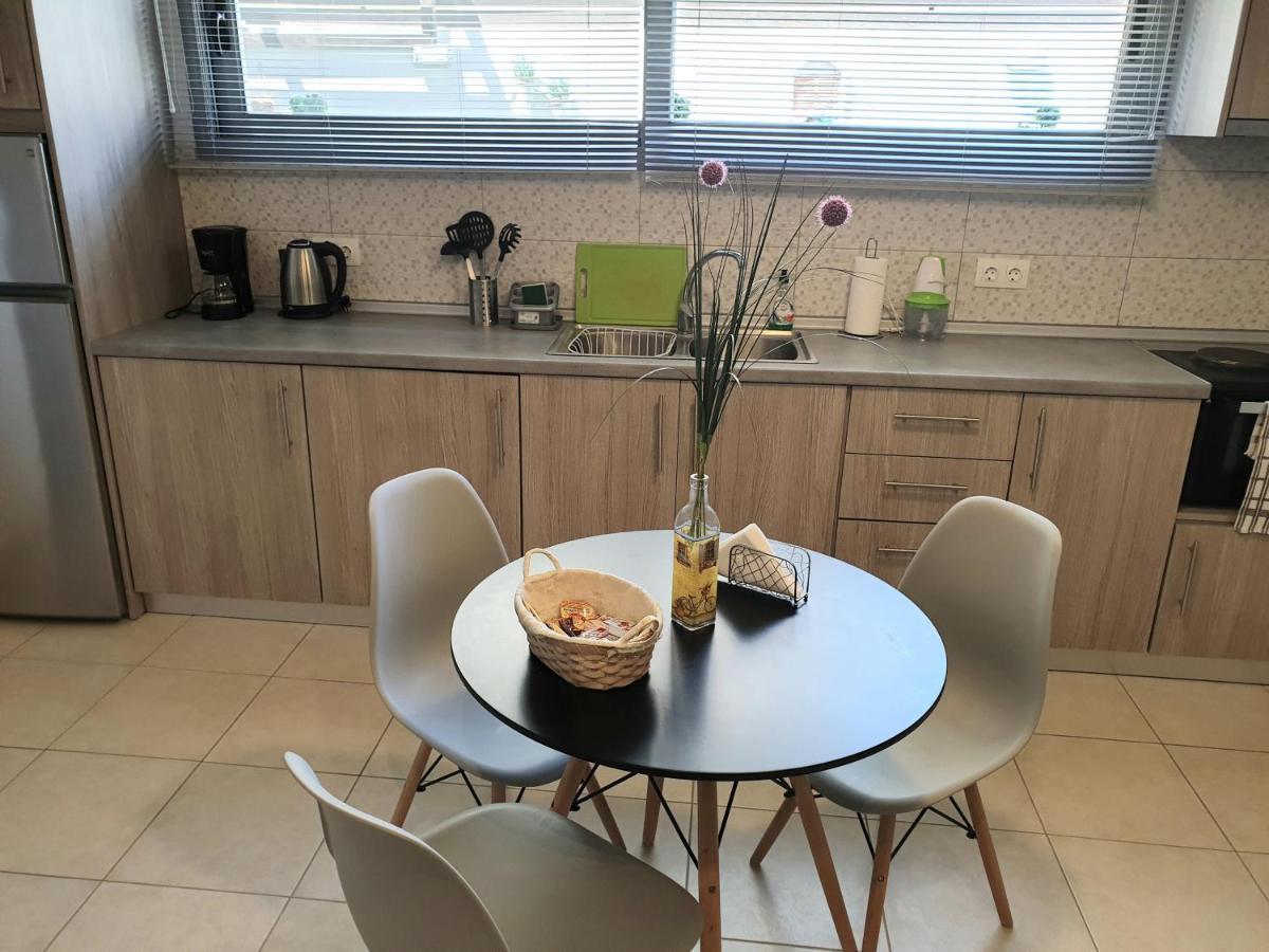 Green - Comfy Center Rodos Asgourou Екстериор снимка